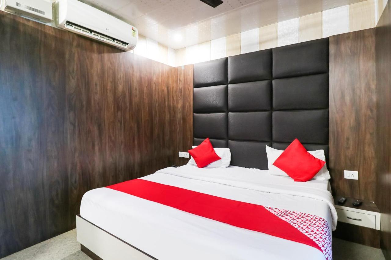 Oyo 6908 Hotel Royal City Āzamgarh Zewnętrze zdjęcie