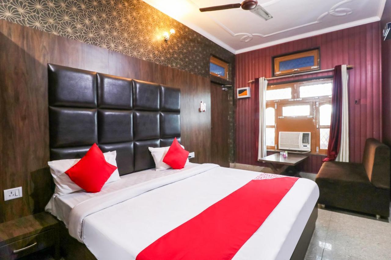 Oyo 6908 Hotel Royal City Āzamgarh Zewnętrze zdjęcie