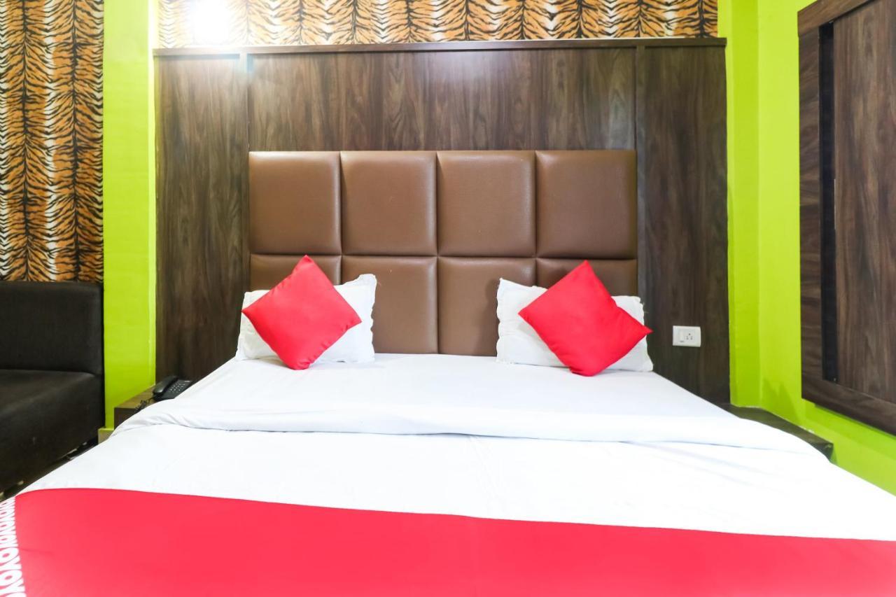 Oyo 6908 Hotel Royal City Āzamgarh Zewnętrze zdjęcie