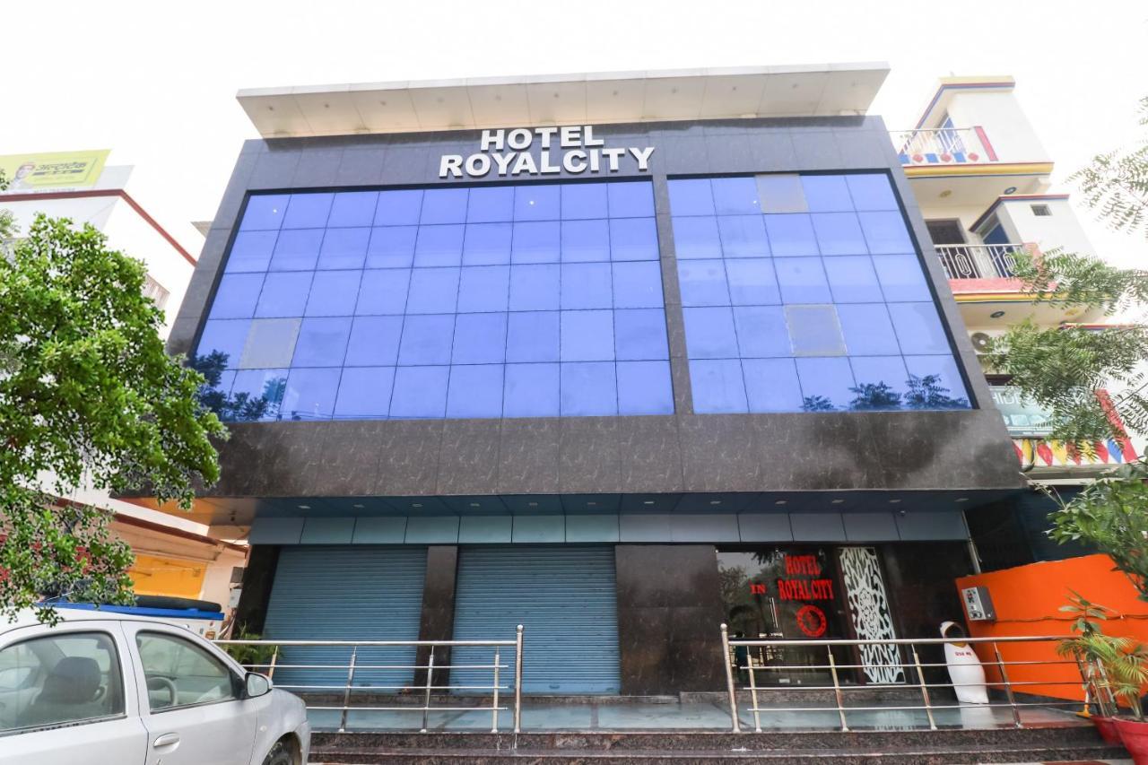Oyo 6908 Hotel Royal City Āzamgarh Zewnętrze zdjęcie
