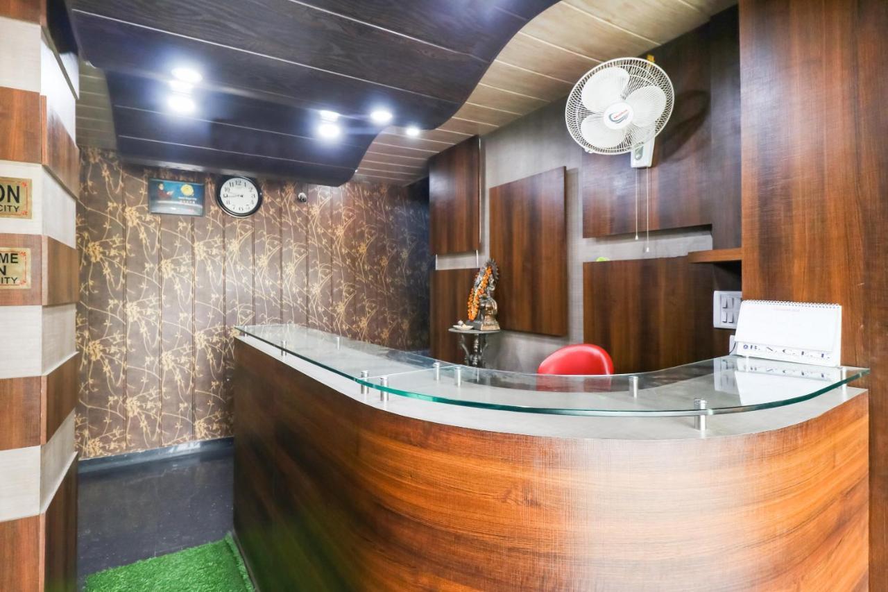 Oyo 6908 Hotel Royal City Āzamgarh Zewnętrze zdjęcie