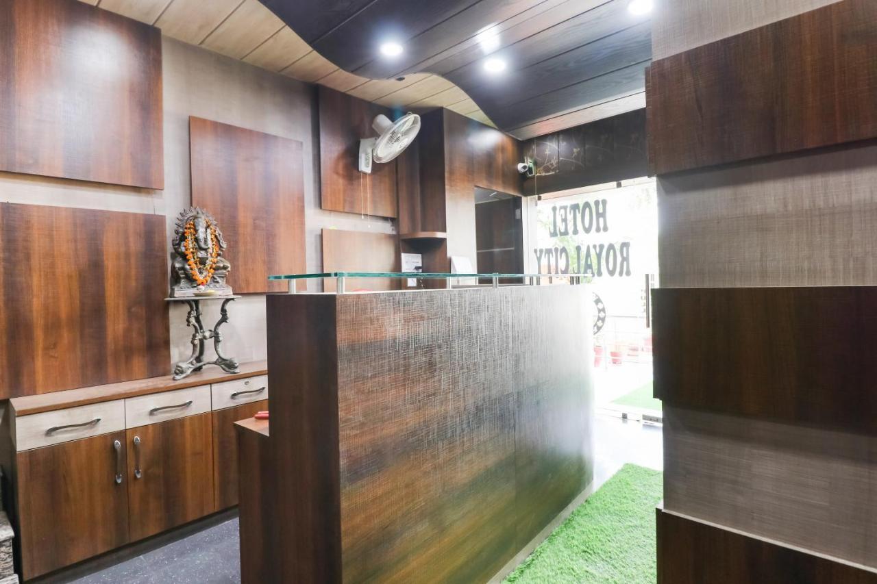 Oyo 6908 Hotel Royal City Āzamgarh Zewnętrze zdjęcie