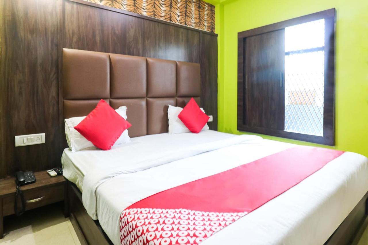 Oyo 6908 Hotel Royal City Āzamgarh Zewnętrze zdjęcie